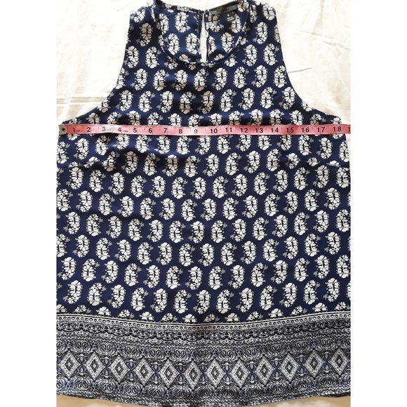 Willi Smith | Flowy Printed Tank Top - Picture 4 of 6